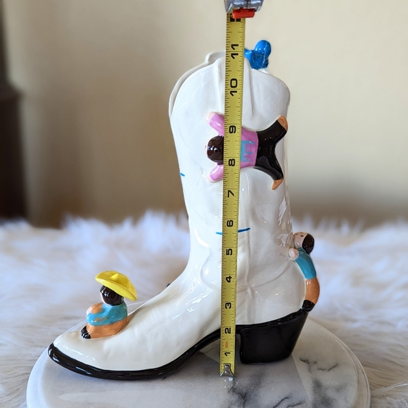 Storyteller Arts Hand Painted Figural Ceramic Cowboy Boot Bird Vase 11 in - Picture 9 of 12